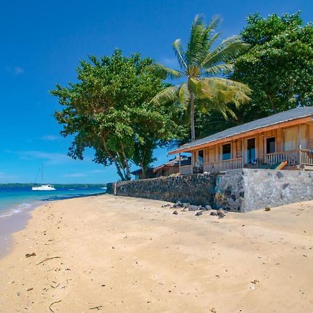 奥荣酒店 Siladen Island 外观 照片