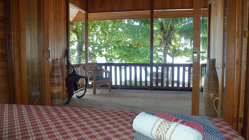 奥荣酒店 Siladen Island 外观 照片