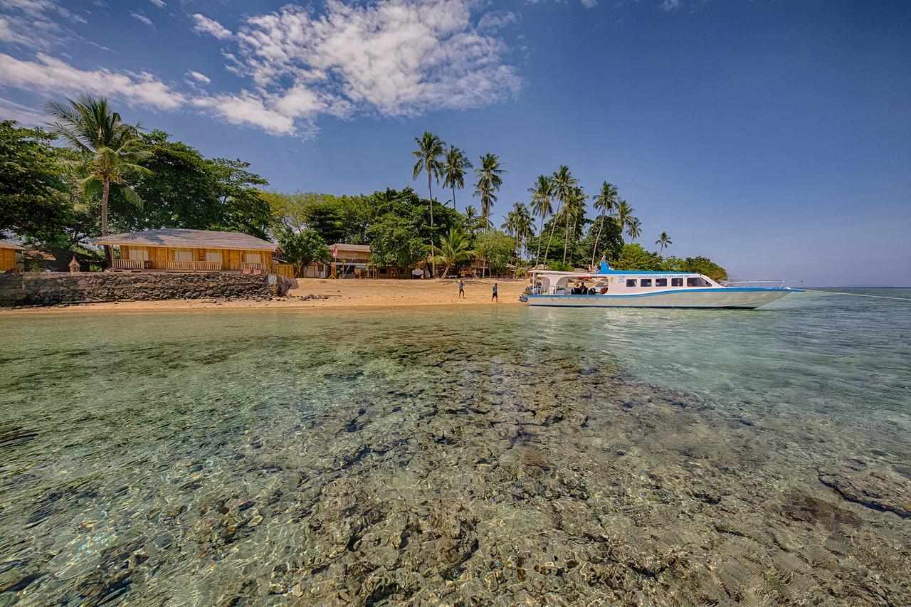 奥荣酒店 Siladen Island 外观 照片